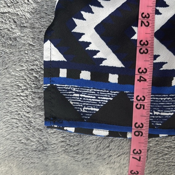 Vince Camuto Print Shift Dress in Blue/Black Size 12 EUC - Picture 7 of 8